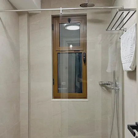 Olea Apartment *